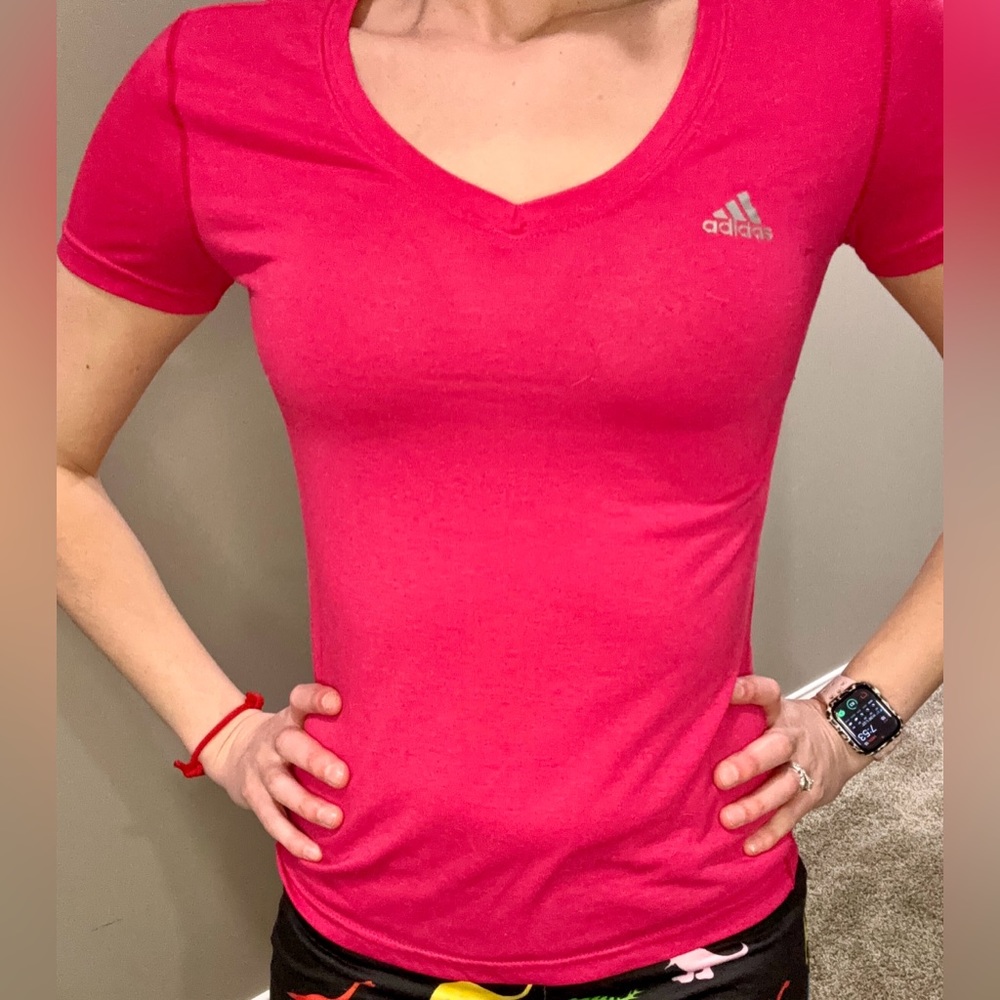 XS Adidas ultimate T-shirt. Bubblegum pink